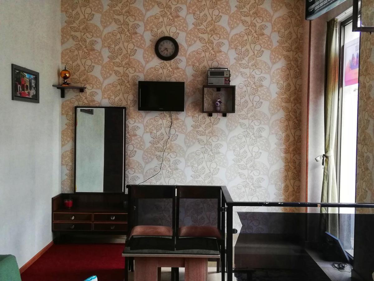 Hostel Violet Tbilisi Exterior photo